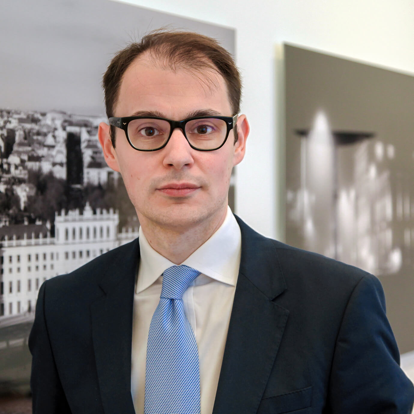 Dr. Bono Mamuzic